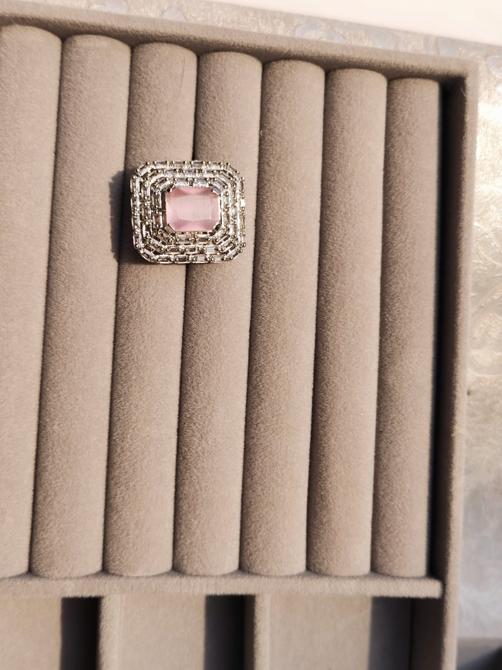 Estele Sparkle Rhodium Crystal Ring